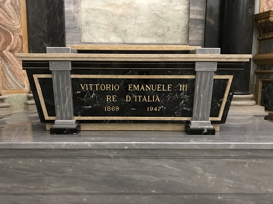 La tomba del Re Vittorio Emanuele III a Vicoforte.