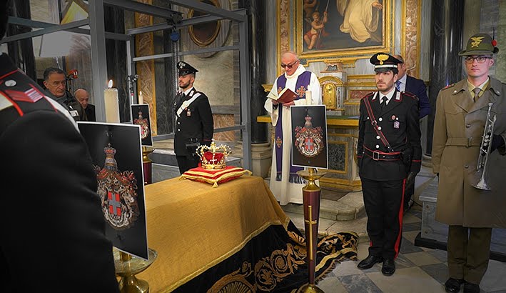 La tumulazione della salma del re Vittorio Emanuele III a Vicoforte