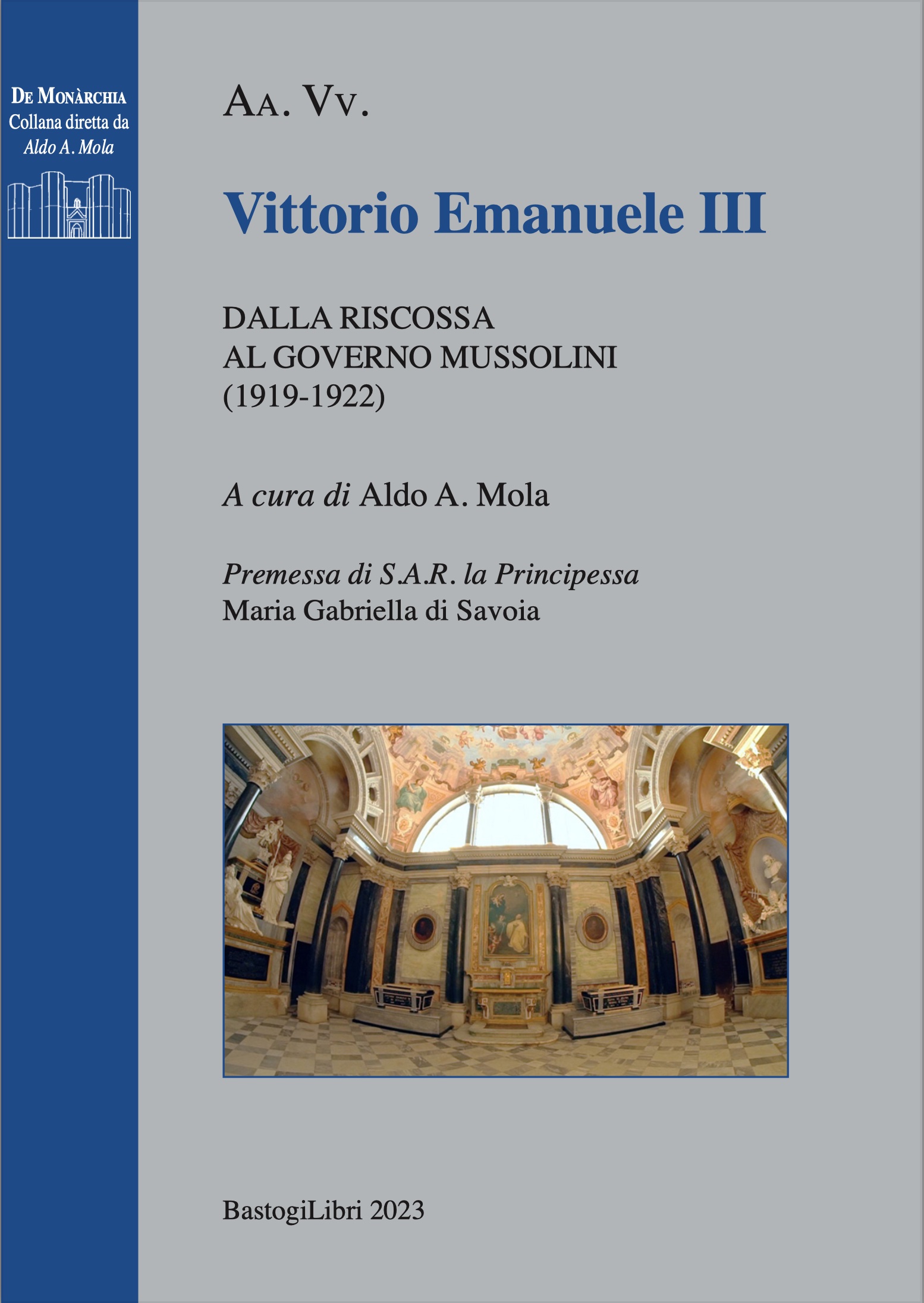 La copertina del volume (ed.
                          BastogiLibri), pubblicato dall'Associazione di
                          studi storici Giovanni Giolitti e della
                          Associazione di Studi sul Saluzzese, e il
                          programma del Convegno di Vicoforte, che si
                          vale dell'adesione di enti, istituti, centri
                          di studio e dall'Associazione Nazionale ex
                          Allievi della Nunziatella. L'Italia vi 
                          prospettata quale appariva dagli
                          anglo-americani che ne iniziarono
                          l'occupazione da Sicilia, Calabria e Taranto.
                          Impiegarono diciotto mesi a raggiungere la
                          pianura padana dal novembre 1944 lasciata in
                          balia dei tedeschi e del suo alleato
                          Mussolini: i tempi tragici della guerra
                          civile.